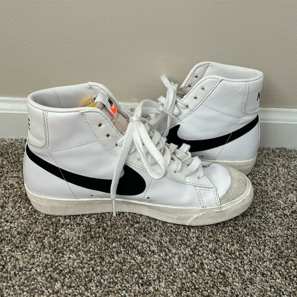 Nike Blazer Mid '77